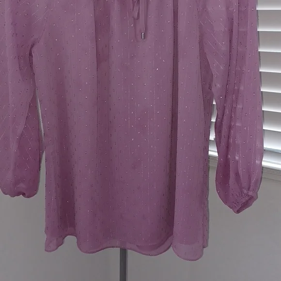 White House Black Market Blouse - Picture 5 of 13